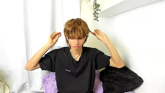 santy-kitty online show from February 16, 10:10 pm