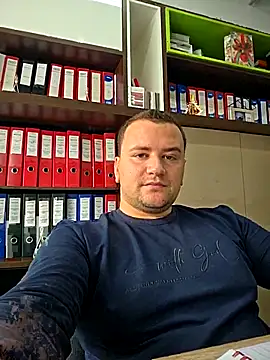 KarlosCarutox online show from December 2, 11:46 am