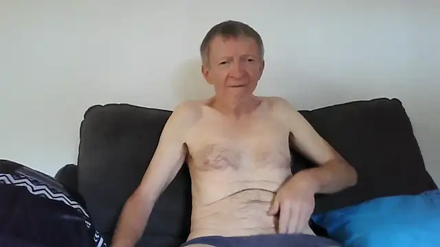 naturiste974 online show from November 28, 8:49 am