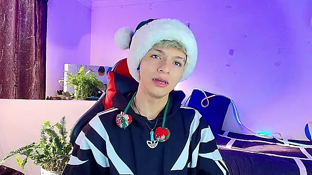 twink sebas  online show from December 16, 12:45 pm