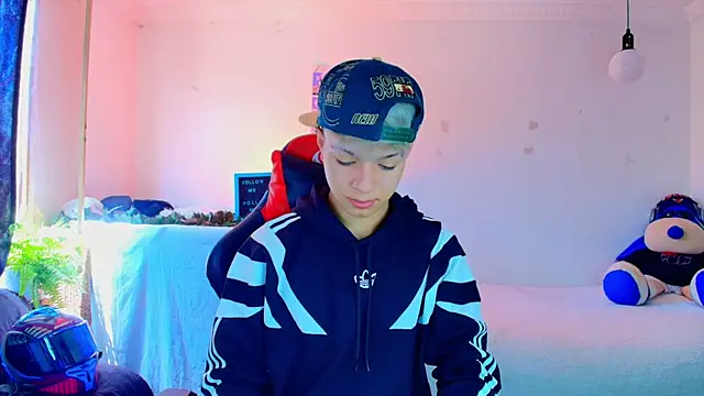 twink sebas  online show from November 18, 3:27 pm