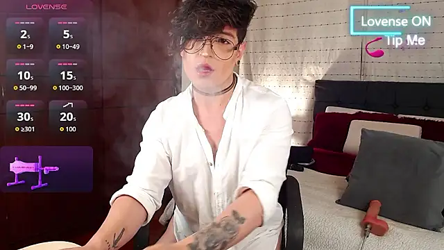 Hornymoan online show from January 16, 10:45 pm