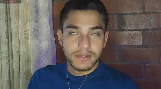 Snapshot of Leandro_valenzuela chatting on February 11, 2:24 pm Leandro valenzuela online show from February 11, 2:24 pm