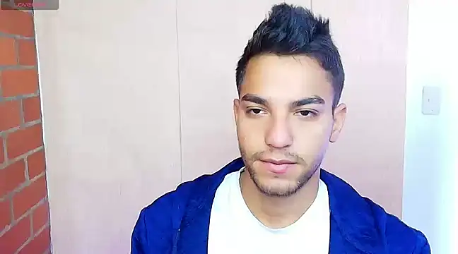 Snapshot of Leandro_valenzuela chatting on March 6, 12:19 pm Leandro valenzuela online show from March 6, 12:19 pm