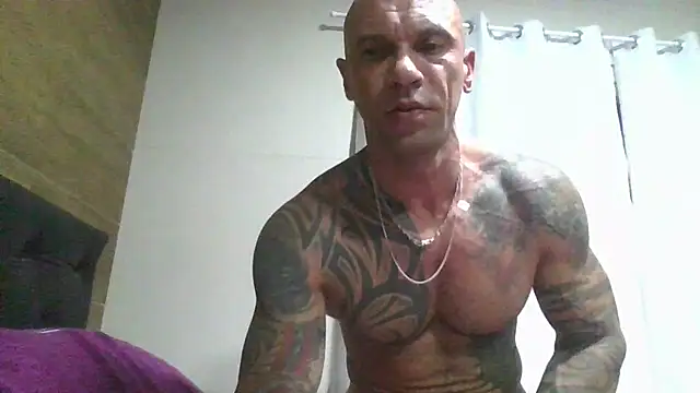 Arc8njoblack online show from April 16, 4:01 am