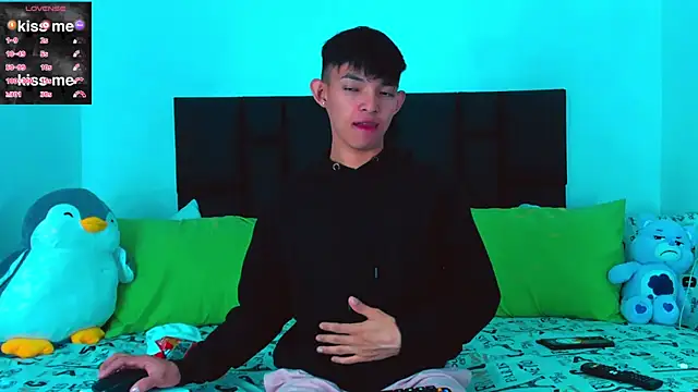 Tonny twink  online show from February 8, 3:52 am