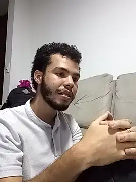 AleCam69 online show from October 21, 10:56 pm