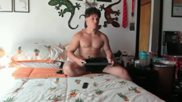 julian wallace online show from February 16, 1:53 pm