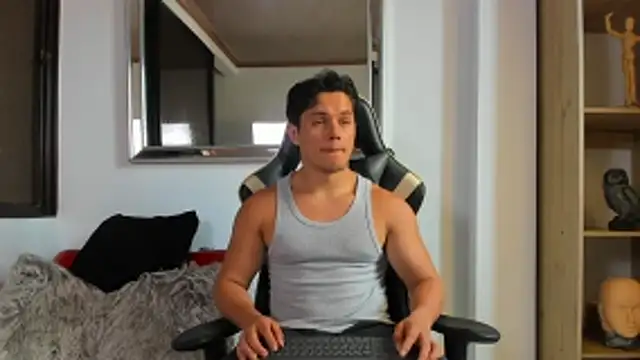 julian wallace online show from April 15, 6:30 pm