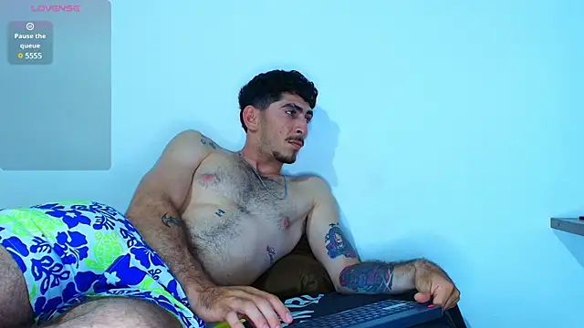 Thomass00 online show from December 21, 3:36 am