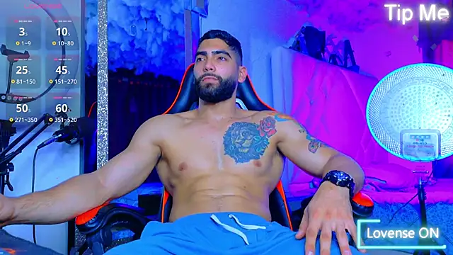 Rich boy01 online show from April 17, 4:20 pm