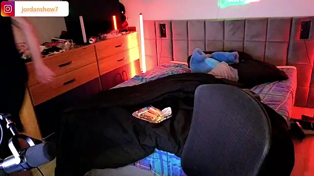 JordanShow online show from March 24, 6:45 pm