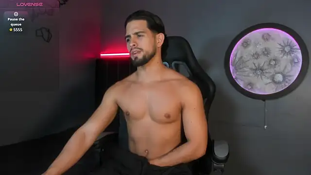 khriss brown online show from November 4, 9:27 pm