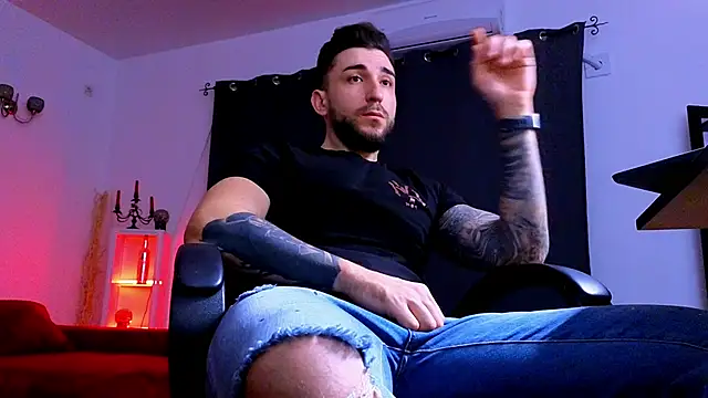 MightyAaron66 online show from February 2, 3:49 am