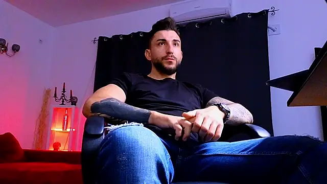 MightyAaron66 online show from September 21, 3:17 am