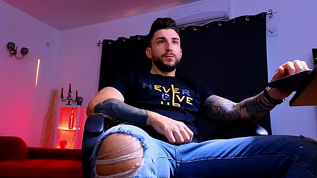 MightyAaron66 online show from October 5, 4:27 am