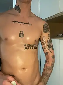 Snapshot of FakkaKaine_ chatting on February 20, 9:42 pm FakkaKaine  online show from February 20, 9:42 pm