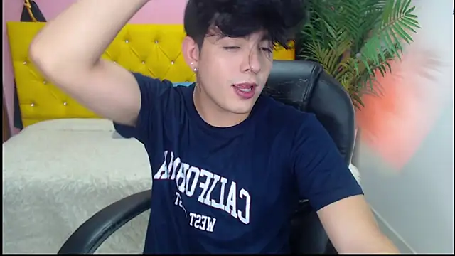 nolan twink1 online show from January 22, 5:38 pm