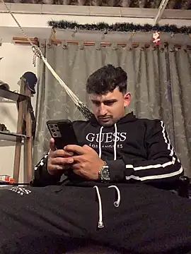 Aaron hot2 online show from December 15, 5:23 am