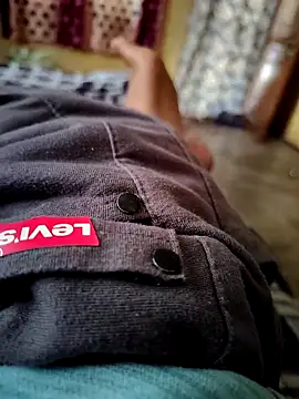 desicpliind online show from October 27, 11:01 am