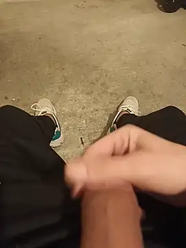 casper0303 online show from March 23, 2:04 am