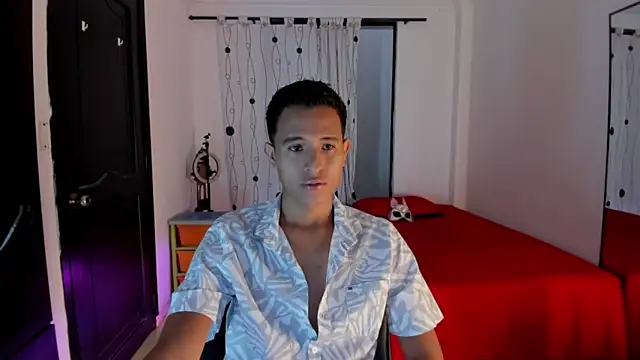 Snapshot of alessandro_wizard chatting on February 26, 7:36 pm alessandro wizard online show from February 26, 7:36 pm