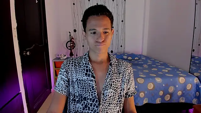 Snapshot of alessandro_wizard chatting on March 13, 1:07 pm alessandro wizard online show from March 13, 1:07 pm
