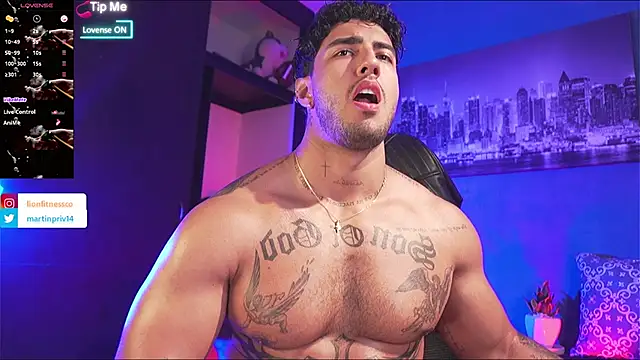 JACOB MARTINS online show from October 27, 8:00 pm