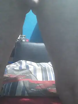 hugosafado333 online show from September 26, 5:49 am