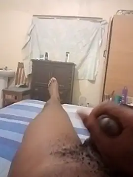 izinjamfee2 online show from November 28, 11:50 pm