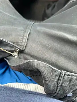 SukItSlo444 online show from February 20, 6:10 pm