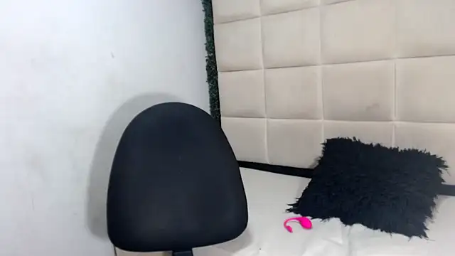 jose sexycumm online show from January 6, 7:45 pm