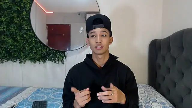 jose sexycumm online show from March 17, 7:15 pm