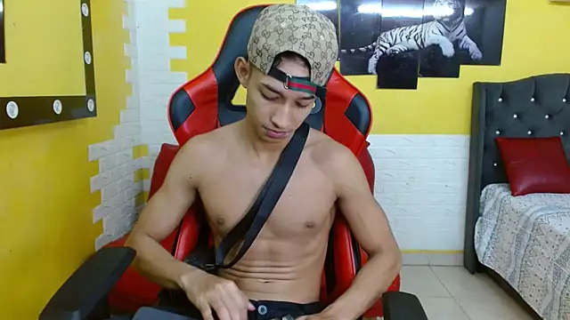 jose sexycumm online show from October 6, 8:13 pm