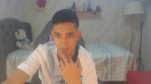 jose sexycumm online show from January 24, 3:11 am