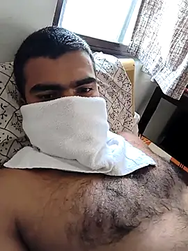 yourboy2000   online show from October 12, 7:46 am