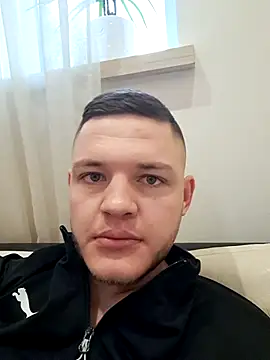 Yourbadboy69rrr online show from December 1, 6:27 am