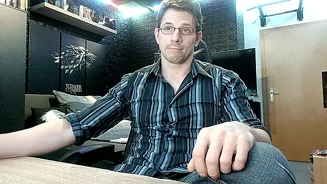 dreamwallker21 online show from December 23, 12:08 am