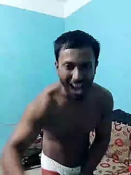 Snapshot of HunkyAriyan chatting on December 28, 2:54 pm HunkyAriyan online show from December 28, 2:54 pm