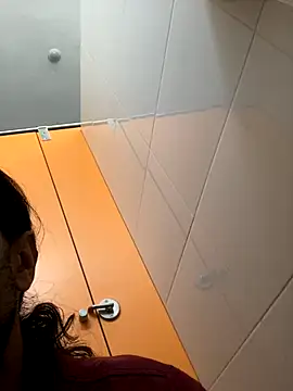 Snapshot of Lucascacaca chatting on December 2, 1:55 pm Lucascacaca online show from December 2, 1:55 pm