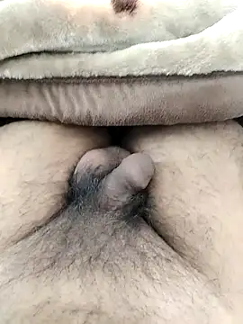 luckylads0037 online show from December 17, 7:26 am