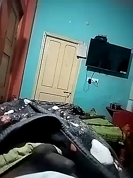 Snapshot of Karthik924 chatting on January 1, 5:44 pm Karthik924 online show from January 1, 5:44 pm