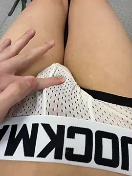 toooom845 online show from January 9, 11:25 am