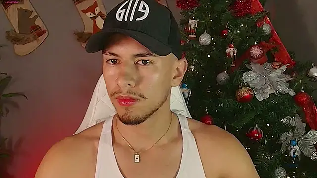 Aaronfox x online show from December 5, 11:29 pm