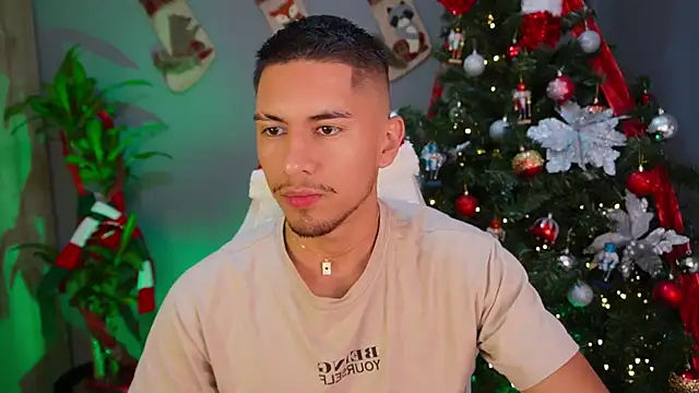 Aaronfox x online show from December 26, 11:24 pm