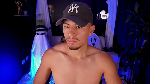 Aaronfox x online show from October 5, 12:31 pm