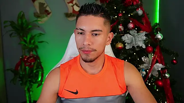 Aaronfox x online show from December 16, 11:18 pm