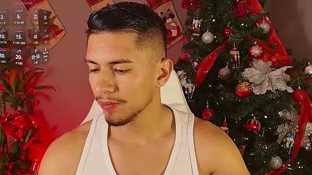 Aaronfox x online show from December 9, 3:50 am