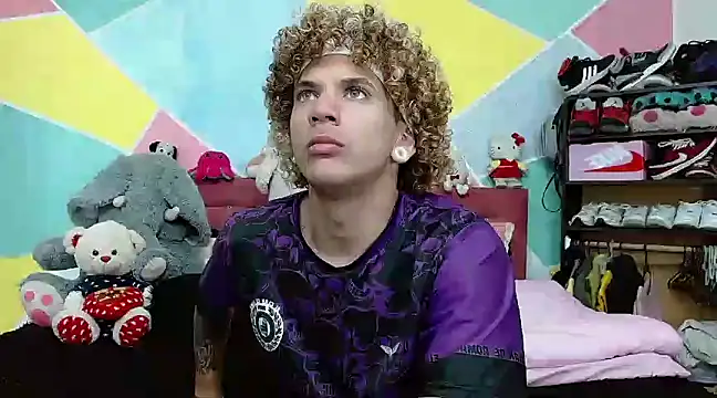 tylor boy online show from January 12, 9:40 pm