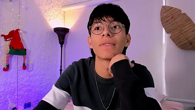 alexandersawyer online show from December 21, 12:06 pm